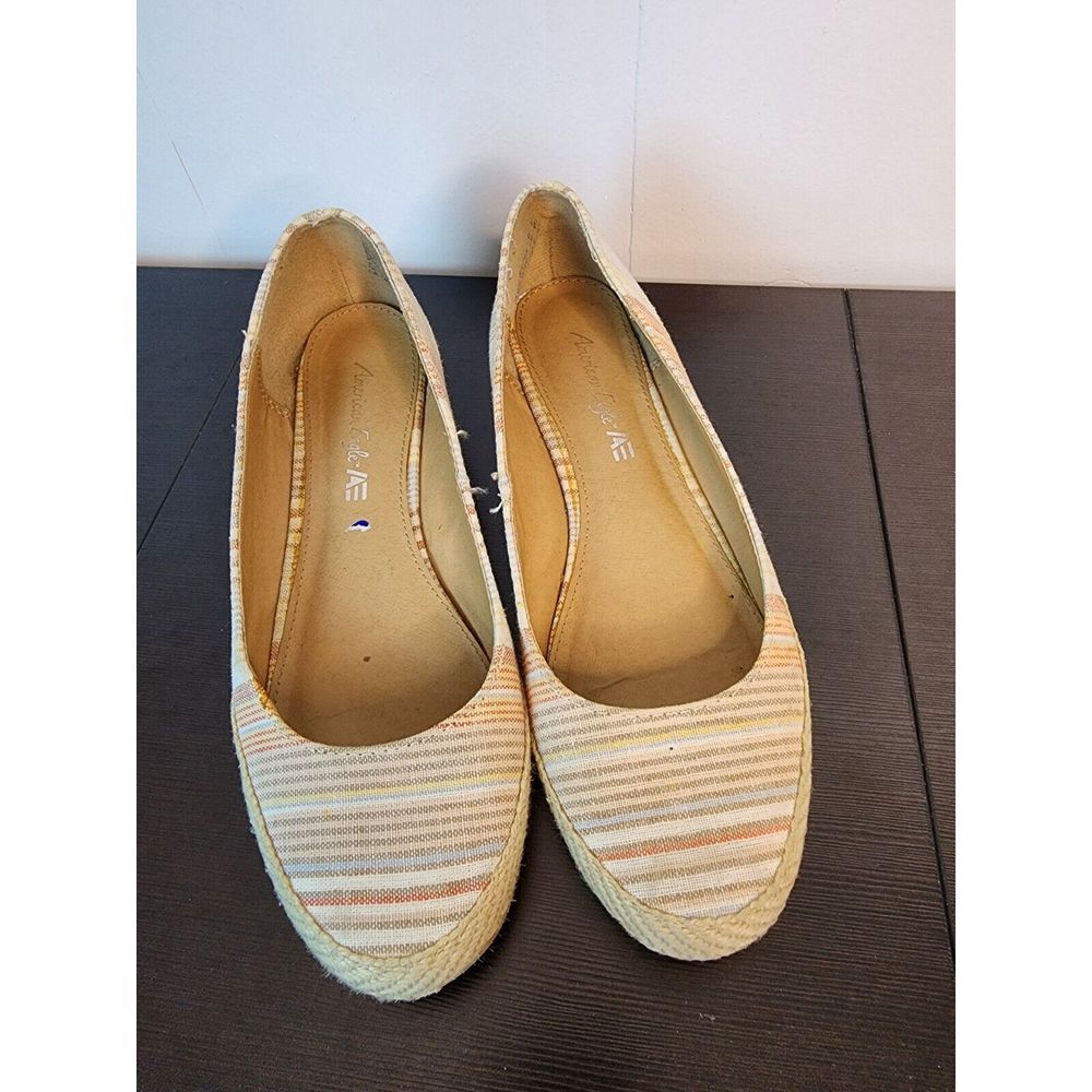 American Eagle Womens Ella Striped Shoes Wedge Sandals Heels 8.5 M 1.5 In Heel